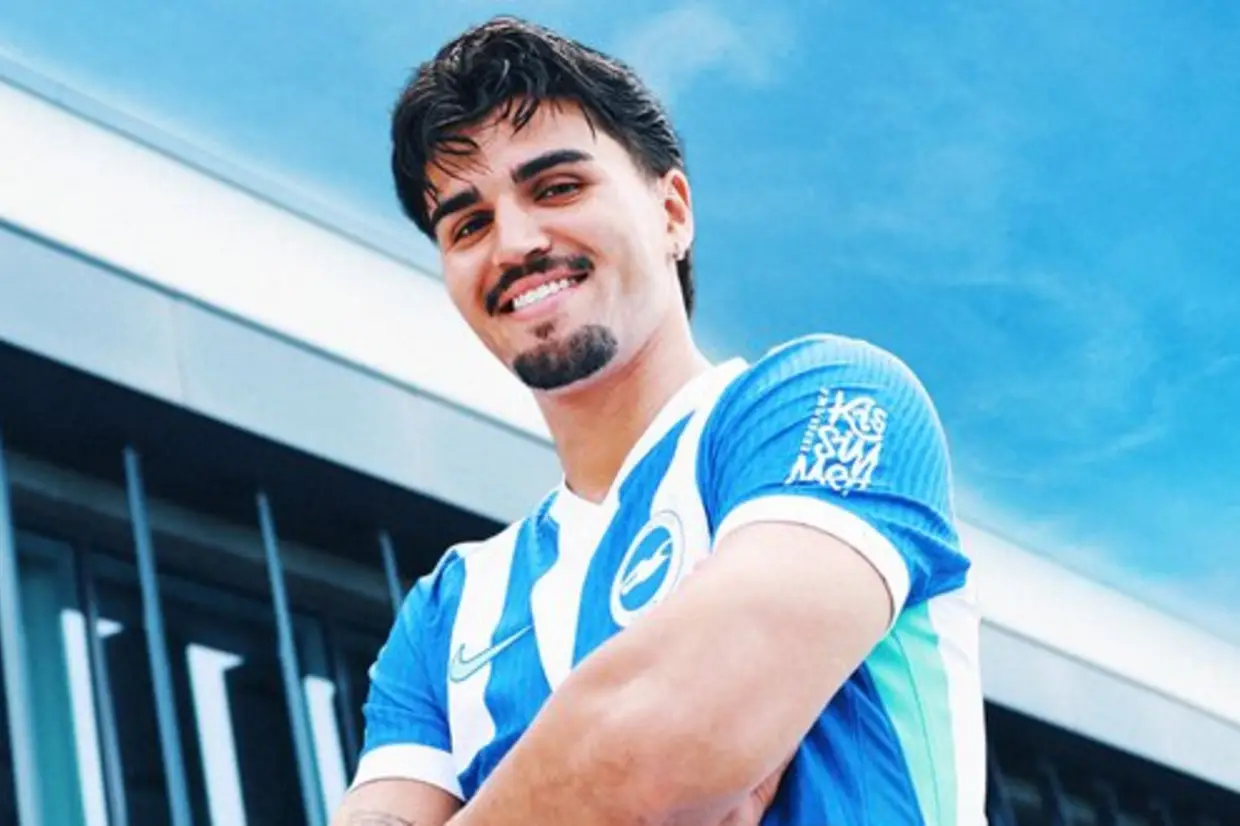 Brighton oficializa contratação de Pascal Struijk para reforçar defesa