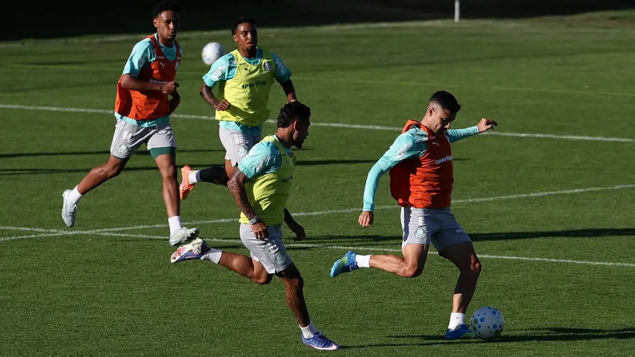 Palmeiras acelera preparação com jornada dupla de treinos e primeiro jogo-treino