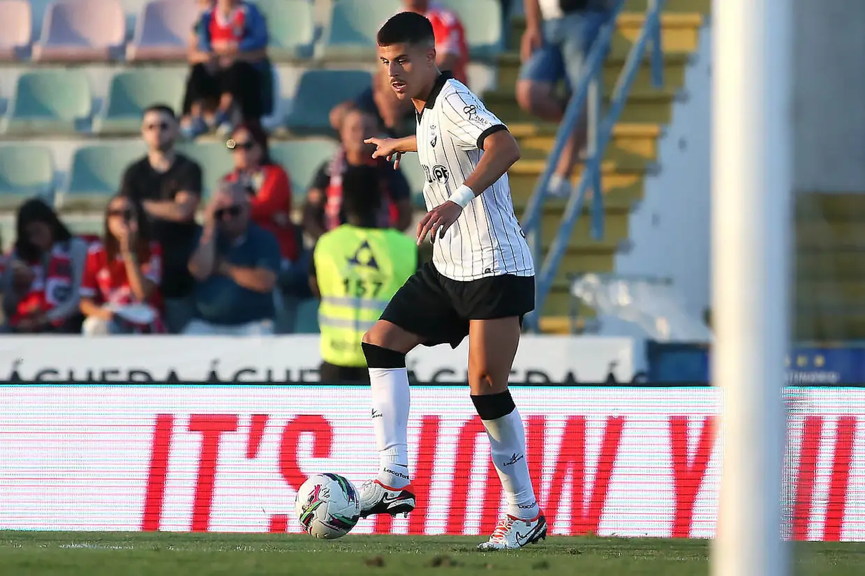 Bahia negocia a contratação do zagueiro espanhol Marco Moreno