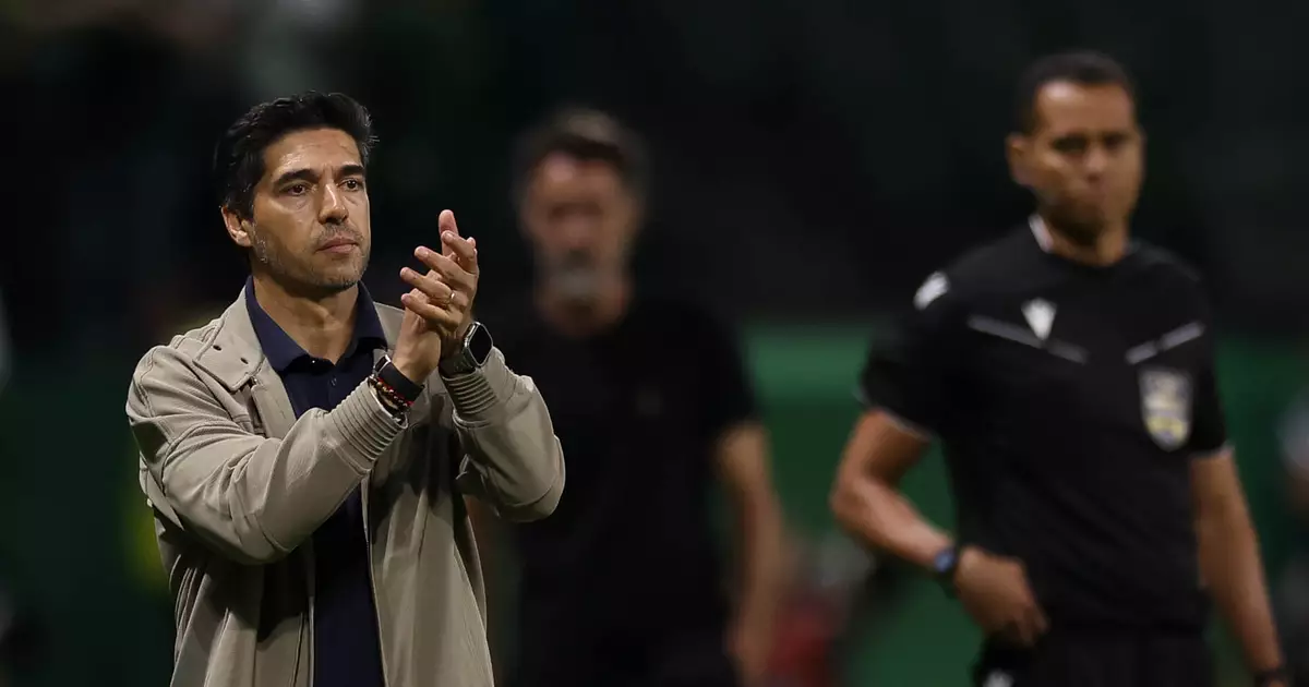Abel Ferreira analisa derrota do Palmeiras e defende Carlos Miguel após erro