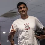 Angileri celebra gol inédito pelo Corinthians em empate desafiador contra o Bahia