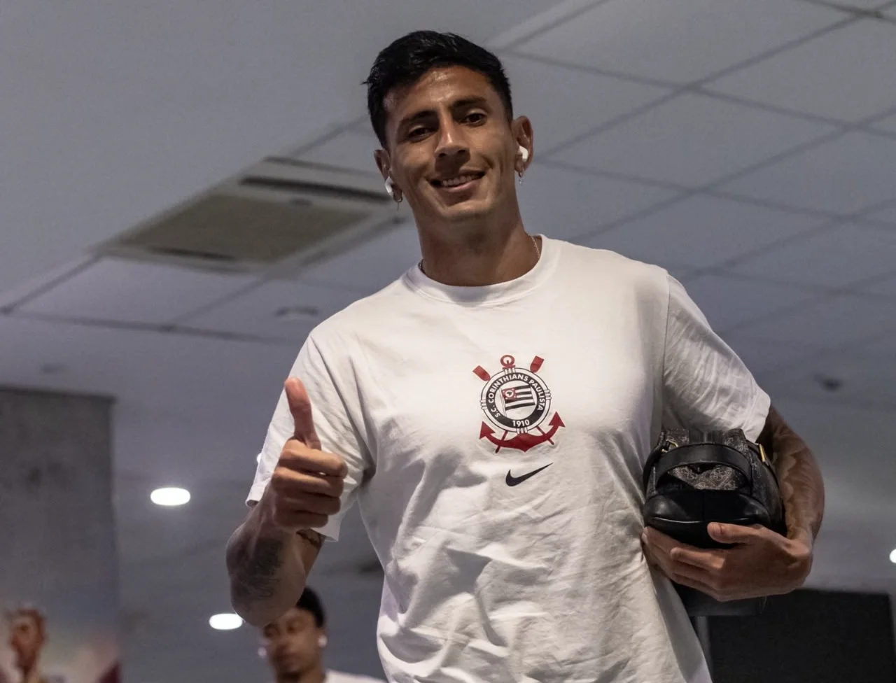 Angileri celebra gol inédito pelo Corinthians em empate desafiador contra o Bahia
