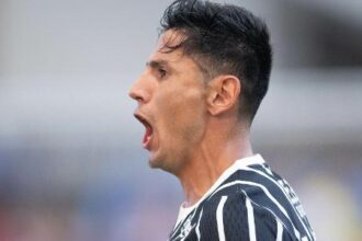 Angileri encerra jejum de gols e analisa empate do Corinthians na Fonte Nova