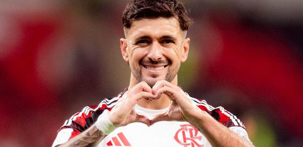 Arrascaeta será eternizado com busto na Gávea em homenagem do Flamengo