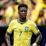 Arsenal planeja oferta salarial histórica para contratar Vinícius Júnior
