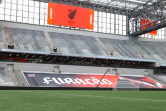 Athletico Paranaense enfrenta o Internacional na Ligga Arena