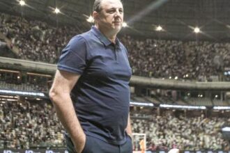 Bahia e Corinthians medem forças na Arena Fonte Nova pelo Brasileirão