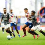 Bahia e Corinthians travam duelo intenso em confronto pelo Campeonato Brasileiro