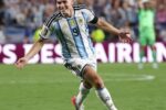 Barcelona monitora Julián Álvarez após mudança de foco do Arsenal no mercado