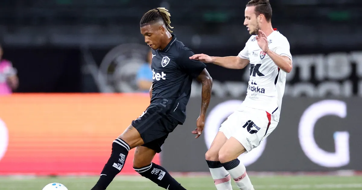 Bastidores da negociação de Danilo revelam recusa do Botafogo ao Palmeiras
