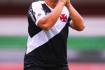 Bea celebra retorno ao Vasco após longo período de recuperação