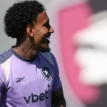 Botafogo articula venda de Rwan Cruz para quitar pendências com o Ludogorets