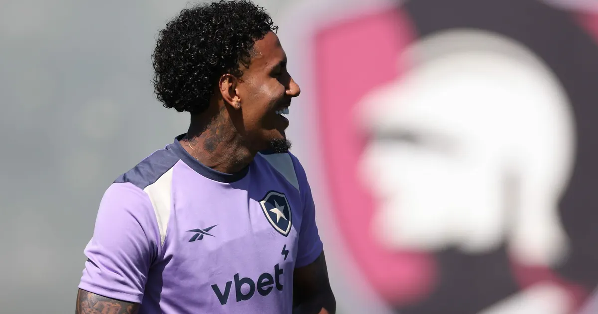 Botafogo articula venda de Rwan Cruz para quitar pendências com o Ludogorets