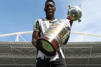 Botafogo intensifica negociações com Zenit por Luiz Henrique
