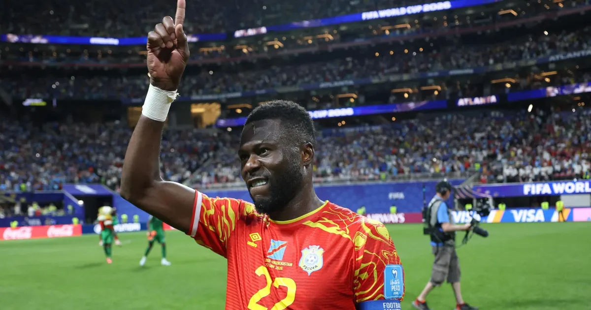 Botafogo mantém esforço para contratar o zagueiro Chancel Mbemba