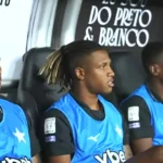 Botafogo segura Danilo em reviravolta no mercado e empata com Vitória pelo Brasileiro