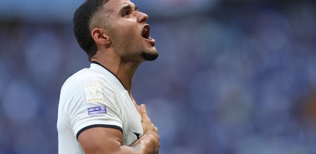 Botafogo supera Cruzeiro no Mineirão e encerra invencibilidade da Raposa