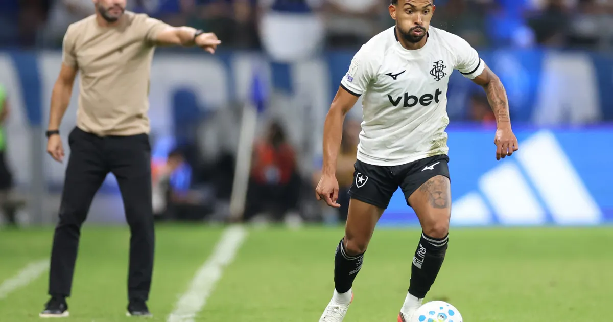 Botafogo supera expectativas e ganha elogios por postura corajosa no Brasileirão