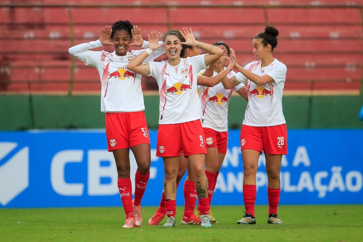Bragantino derrota Atlético Mineiro e se aproxima do G8 no Brasileirão Feminino