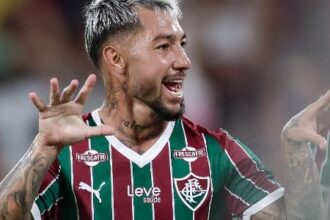 CBF apura volume anormal de apostas em cartão de Lucho Acosta, do Fluminense