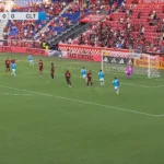 Charlotte supera New York Red Bulls fora de casa em duelo pela MLS