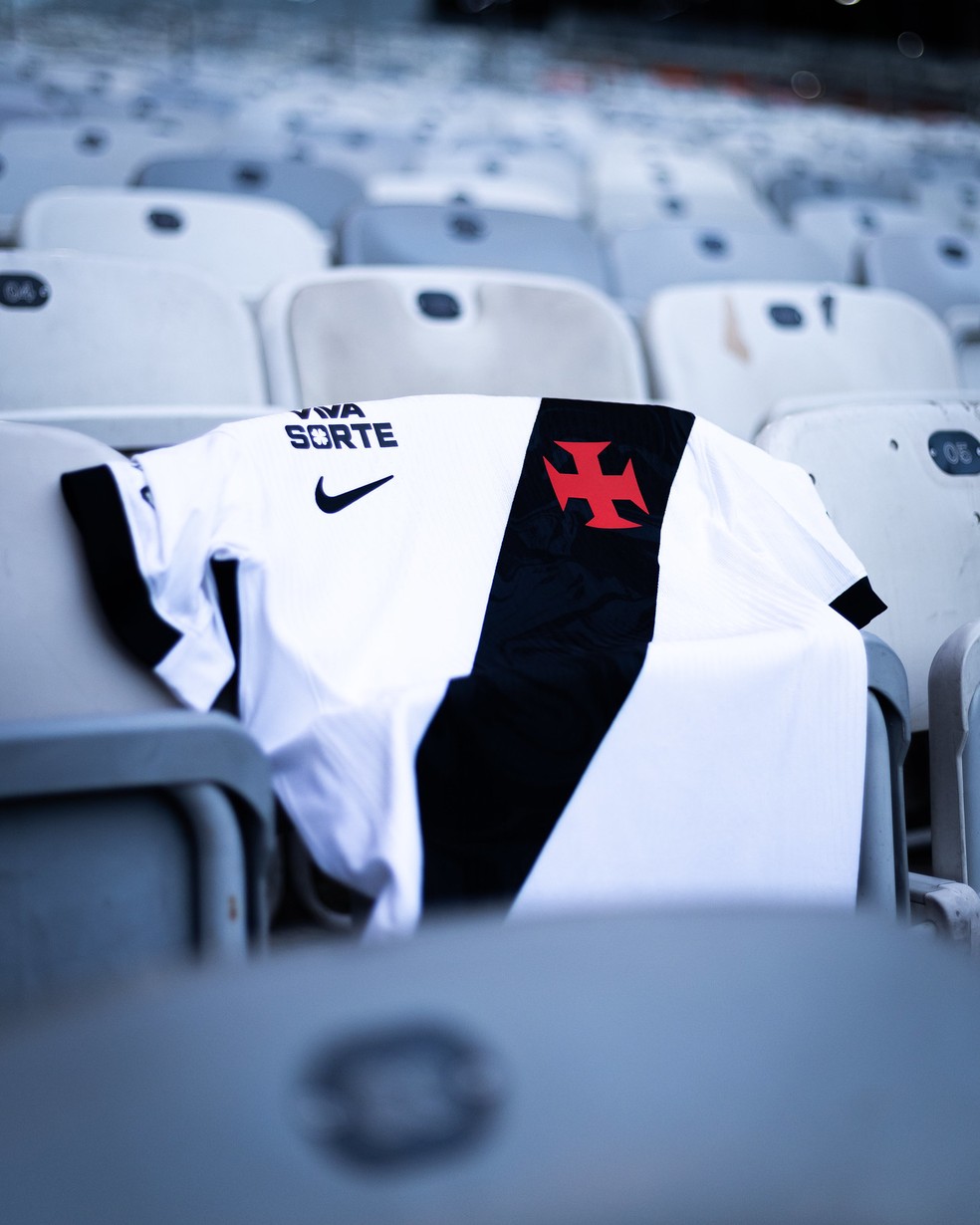 Contrato entre Vasco e Nike foca em royalties e exclui pagamentos fixos anuais