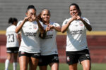 Corinthians assume a liderança do Brasileirão Feminino após goleada convincente