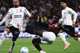 Corinthians busca soluções urgentes para o gramado da Neo Química Arena