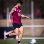 Corinthians intensifica preparação em sessão de treino focada