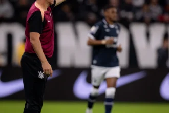 Corinthians vence Remo e exibe a marca de Diniz com desempenho em duas fases