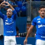 Coritiba e Cruzeiro se enfrentam pelo Brasileirão no Couto Pereira