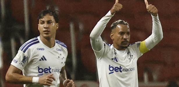 Cruzeiro enfrenta Botafogo no Mineirão em duelo decisivo pelo Brasileirão