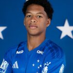 Cruzeiro oficializa chegada de Zé Lucas após superar disputa com o Flamengo