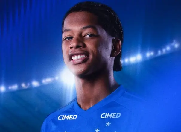 Cruzeiro oficializa chegada do volante Zé Lucas em contrato de longa duração