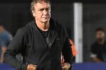 Cuca admite risco de rebaixamento e cobra evolução do Santos no Brasileirão