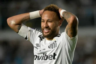 Cuca defende Neymar e esclarece bastidores após classificação do Santos na Sul-americana