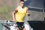 Cuello retorna aos treinos e reforça o Atlético-mg para duelo na Copa do Brasil