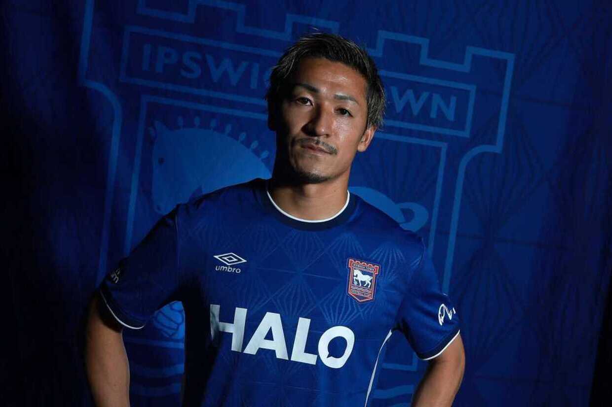 Daizen Maeda reforça o ataque do Ipswich Town na Premier League