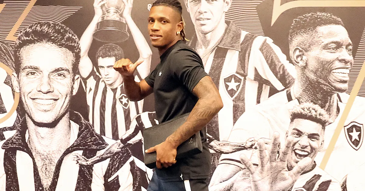 Danilo mantém ambiente positivo no Botafogo após recusa de proposta