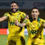 Denílson projeta duelo contra o Vasco e afirma que Mirassol vive sua melhor fase