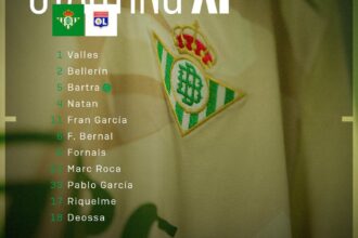 Deossa é titular do Betis em amistoso de pré-temporada contra o Lyon
