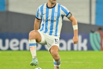 Desempenho de Santiago Sosa no Racing revela solidez defensiva e técnica