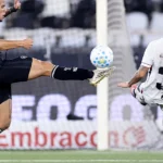 Desempenho do Botafogo contra o Vitória sinaliza evolução tática e técnica