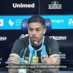 Diego Caito celebra estreia e gol decisivo pelo Grêmio