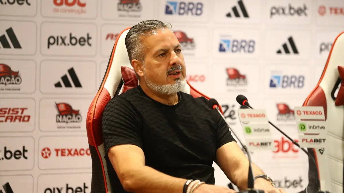 Diretoria do Flamengo contesta arbitragem e questiona tecnologia após empate