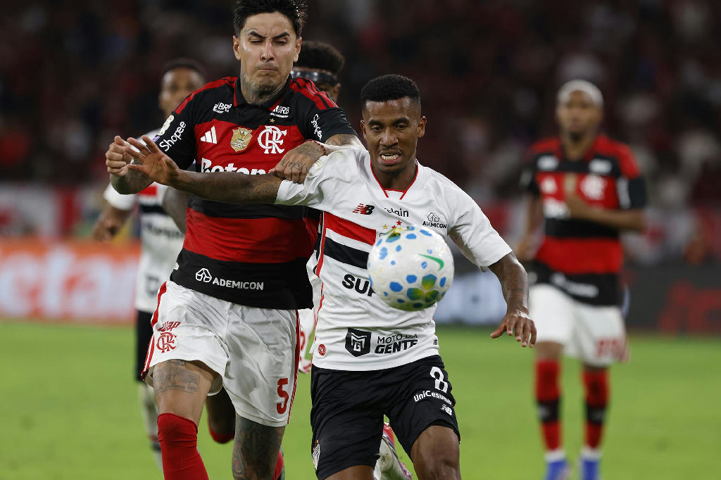 Duelo entre Flamengo e São Paulo movimenta rodada do Campeonato Brasileiro