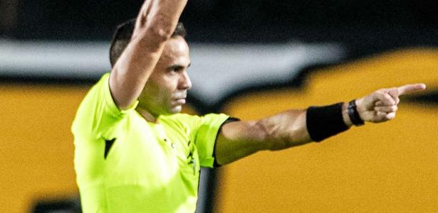 Escala de arbitragem antecipada gera debate sobre riscos e segurança no futebol