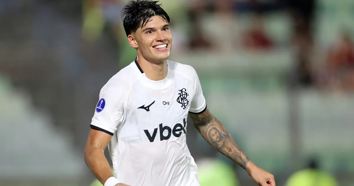 Estudiantes articula venda para viabilizar retorno de Joaquín Correa