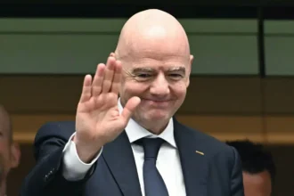 Fifa enfrenta crise após renúncia de aliado de Gianni Infantino por venda da Copa