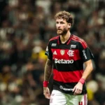 Flamengo avalia oferta do Besiktas pelo zagueiro Léo Pereira